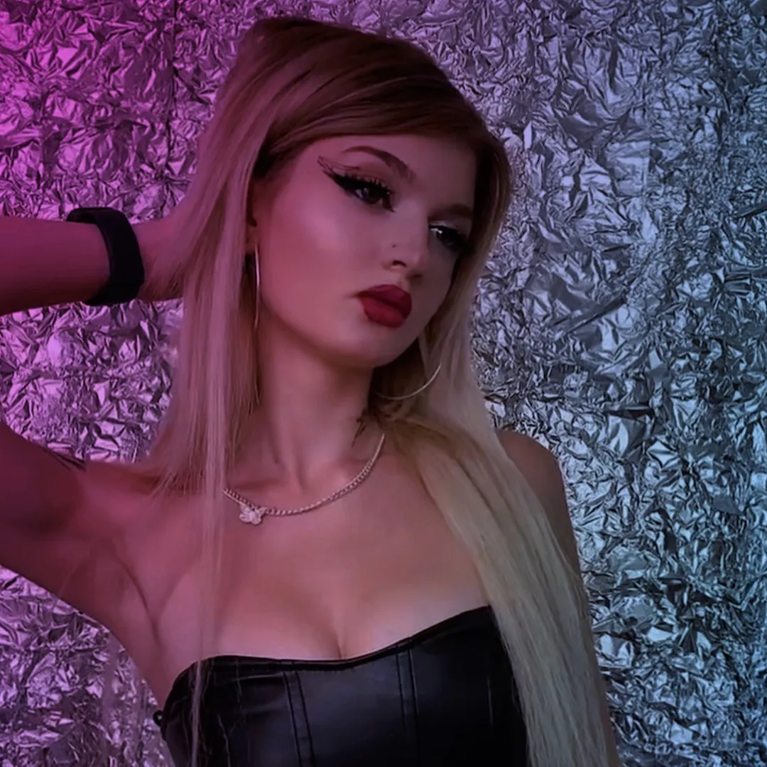 Niki niki_.04