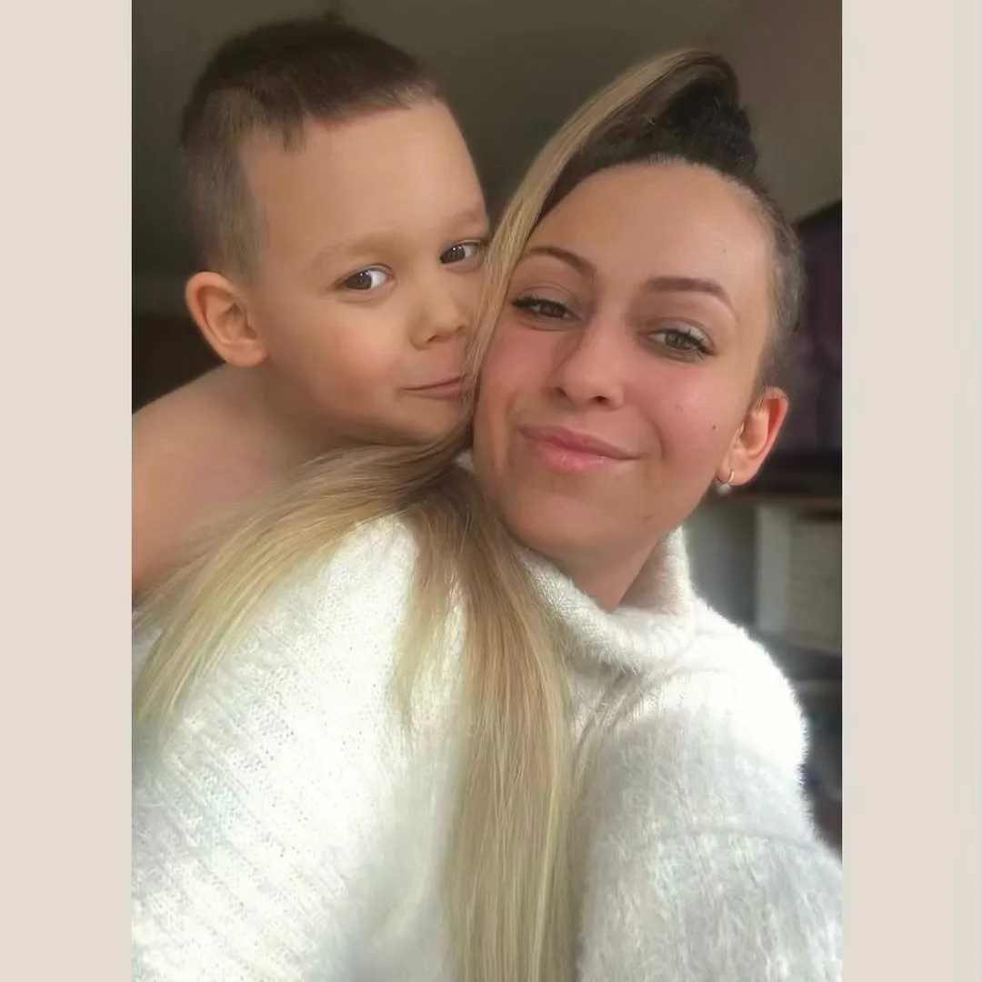 🤍 ʙ ᴇ ʀ ɪ ɴ ꜱ ᴢ ᴋ ɪ  ᴠ ɪ ᴠ ɪ berinszkivivi